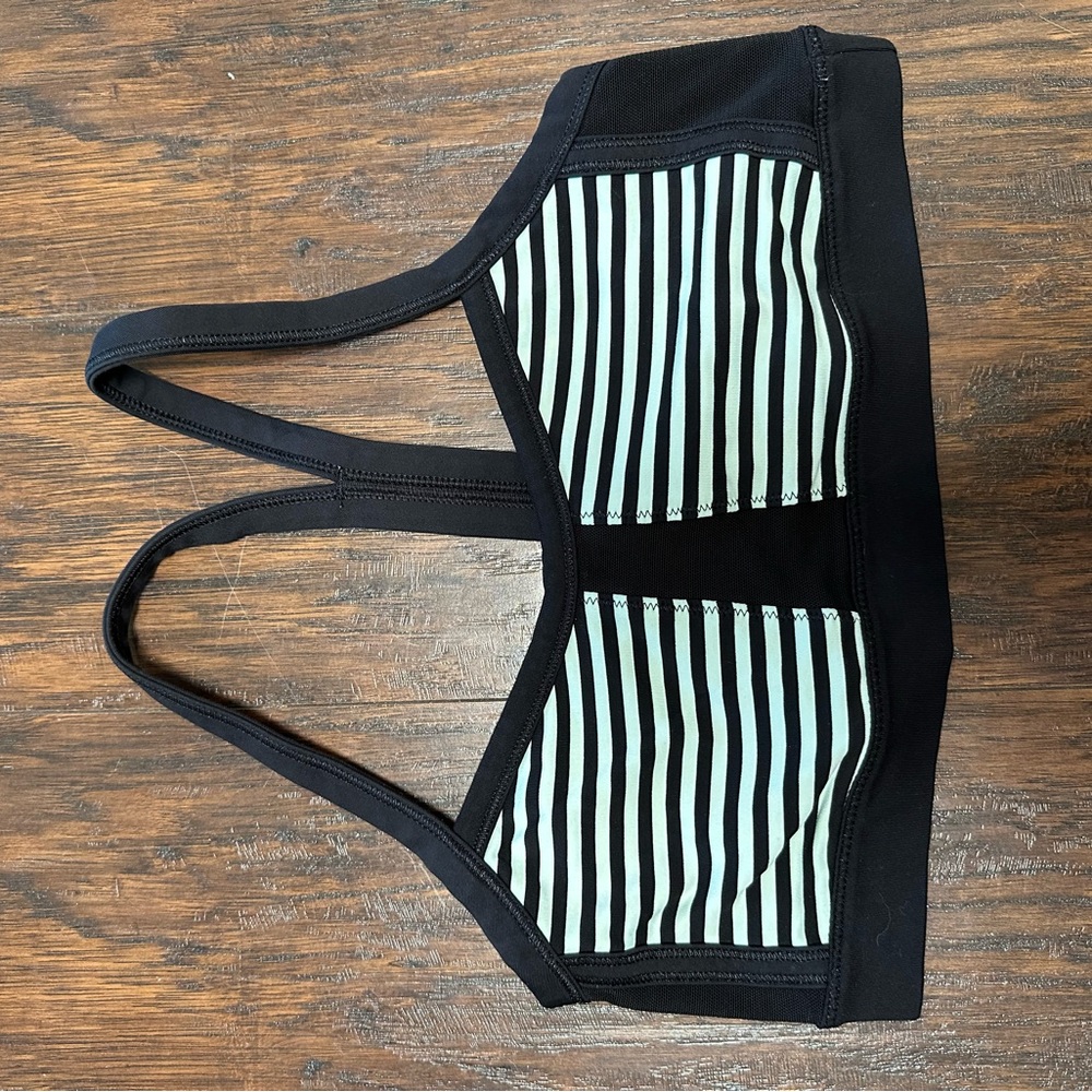 Lulu Pump it Up Sports Bra